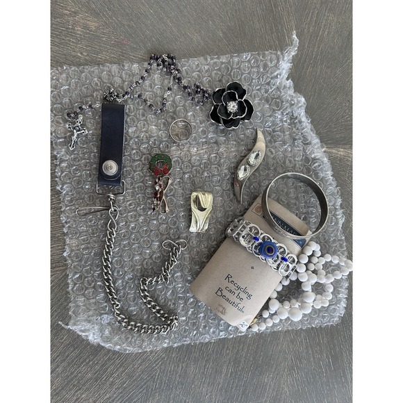 Miscellaneous Lot of Various Vintage Costume Jewelry - Picture 1 of 6